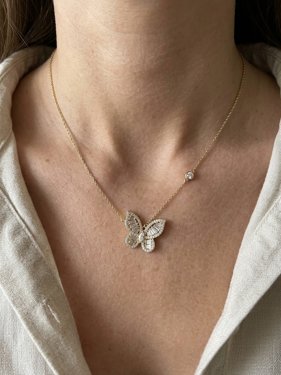 Dámský náhrdelník Motýlí elegance – stříbro pozlacené 14K zlatem, voděodolný