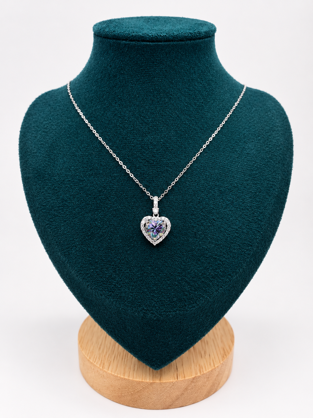 AURORA HEART – Stříbrný náhrdelník Ag 925 s duhovým moissanitem 2 ct
