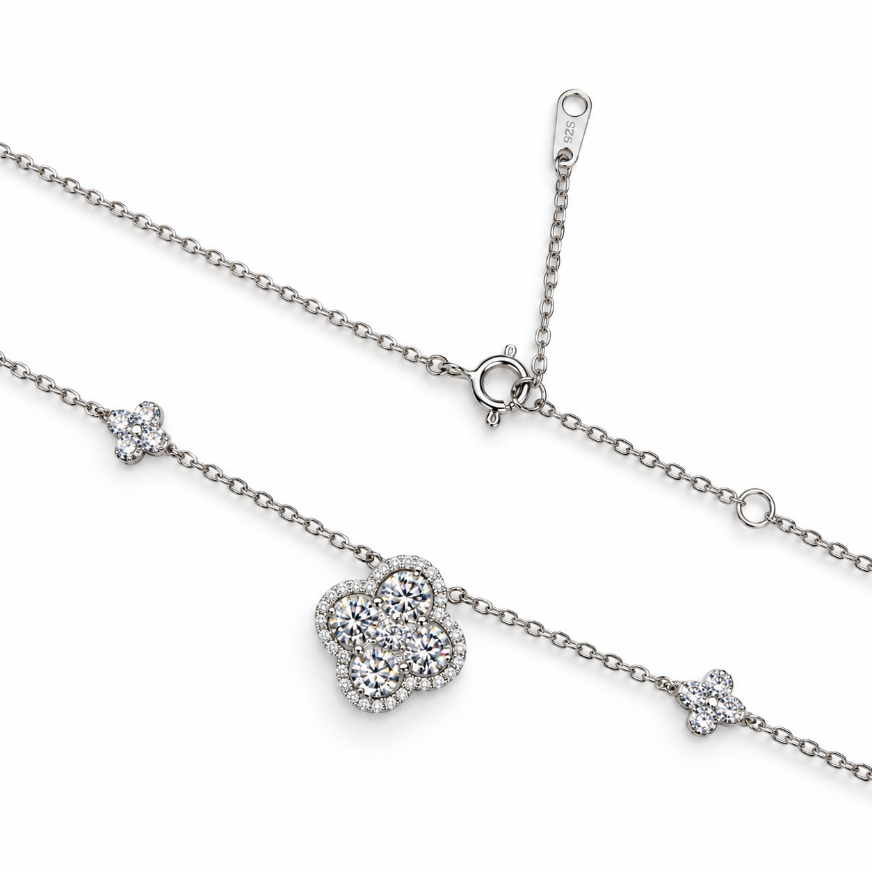 ROYAL CLOVER – Stříbrný náhrdelník Ag 925 s moissanitem 0,3 ct