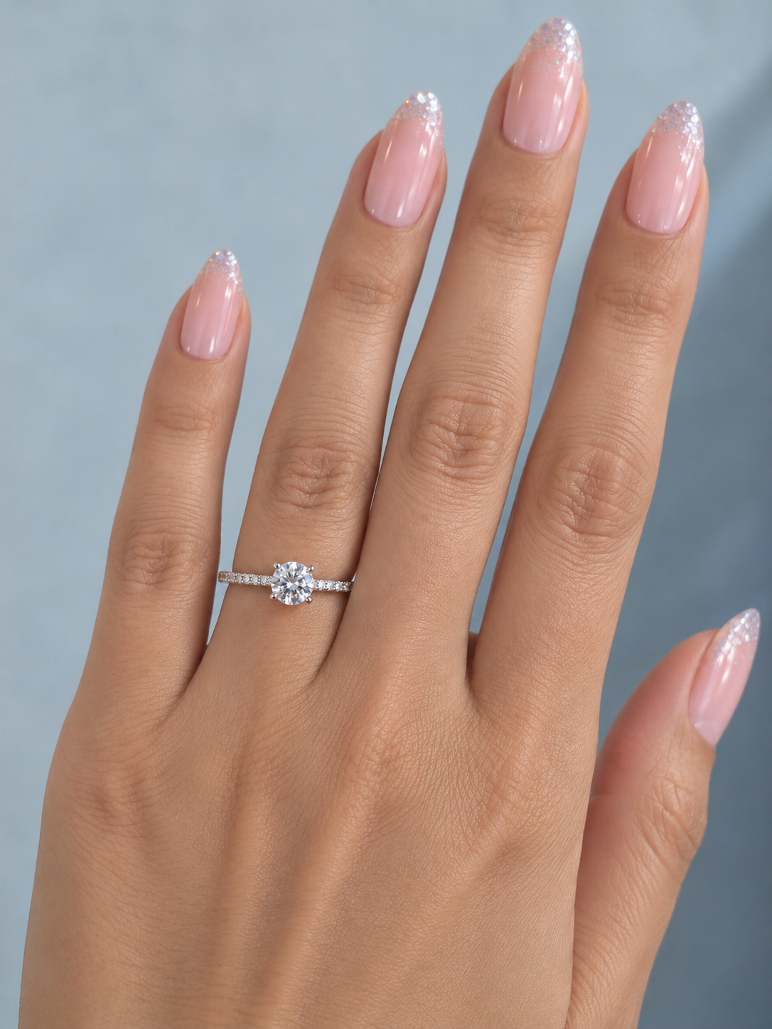 AMELIA 0,85CT – Luxusní stříbrný prsten s moissanity | ANU JEWELRY