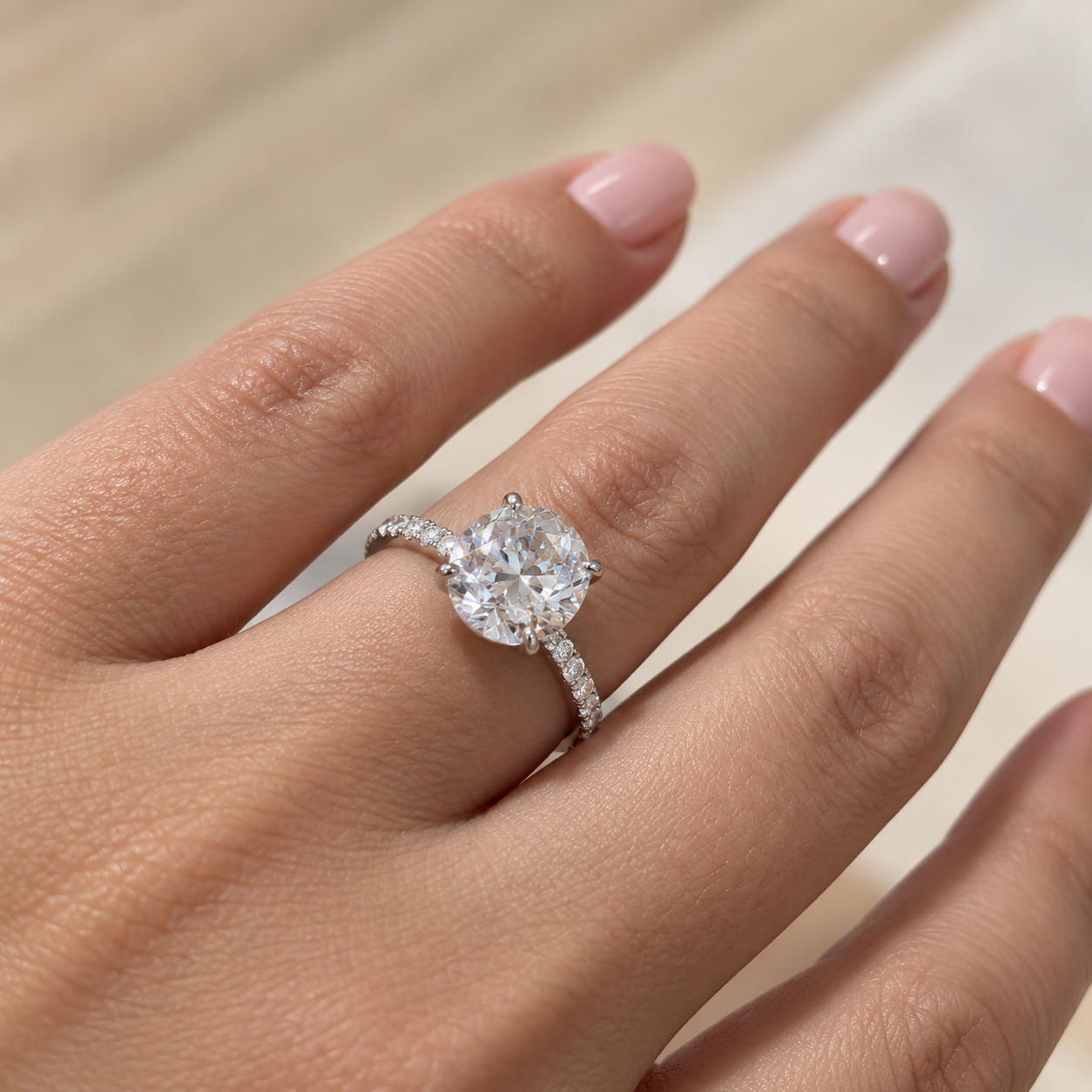 LUMINA MAXIMA 4CT – Luxusní stříbrný prsten s moissanitem 4 ct | ANU JEWELRY