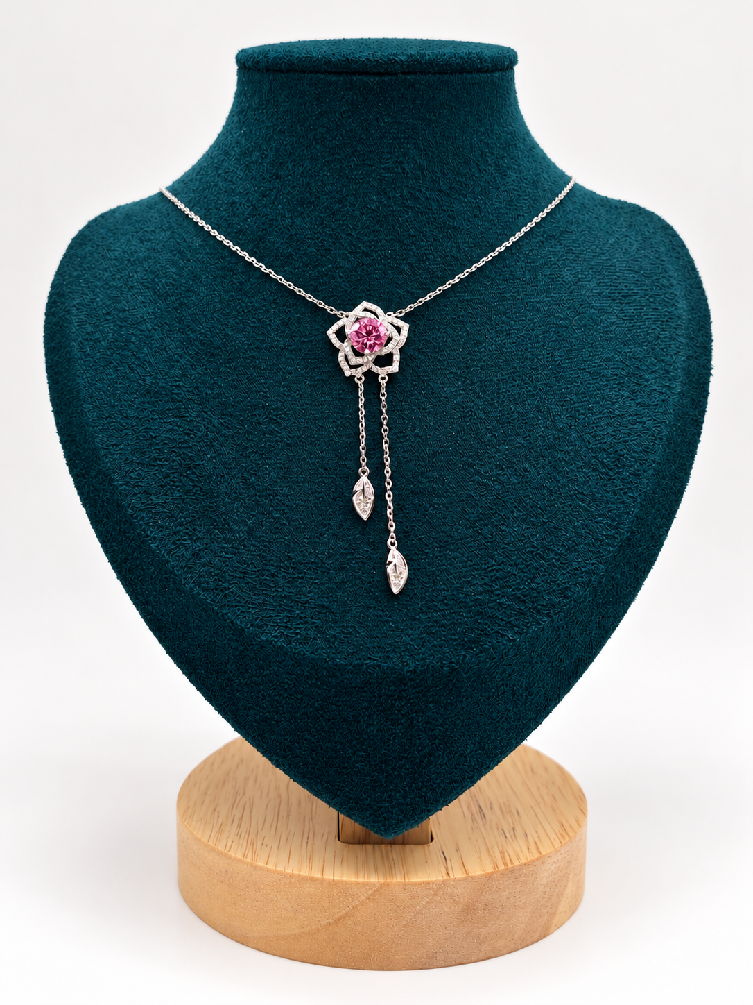 ROSE BLOSSOM – Stříbrný náhrdelník Ag 925 s růžovým moissanitem 1 ct