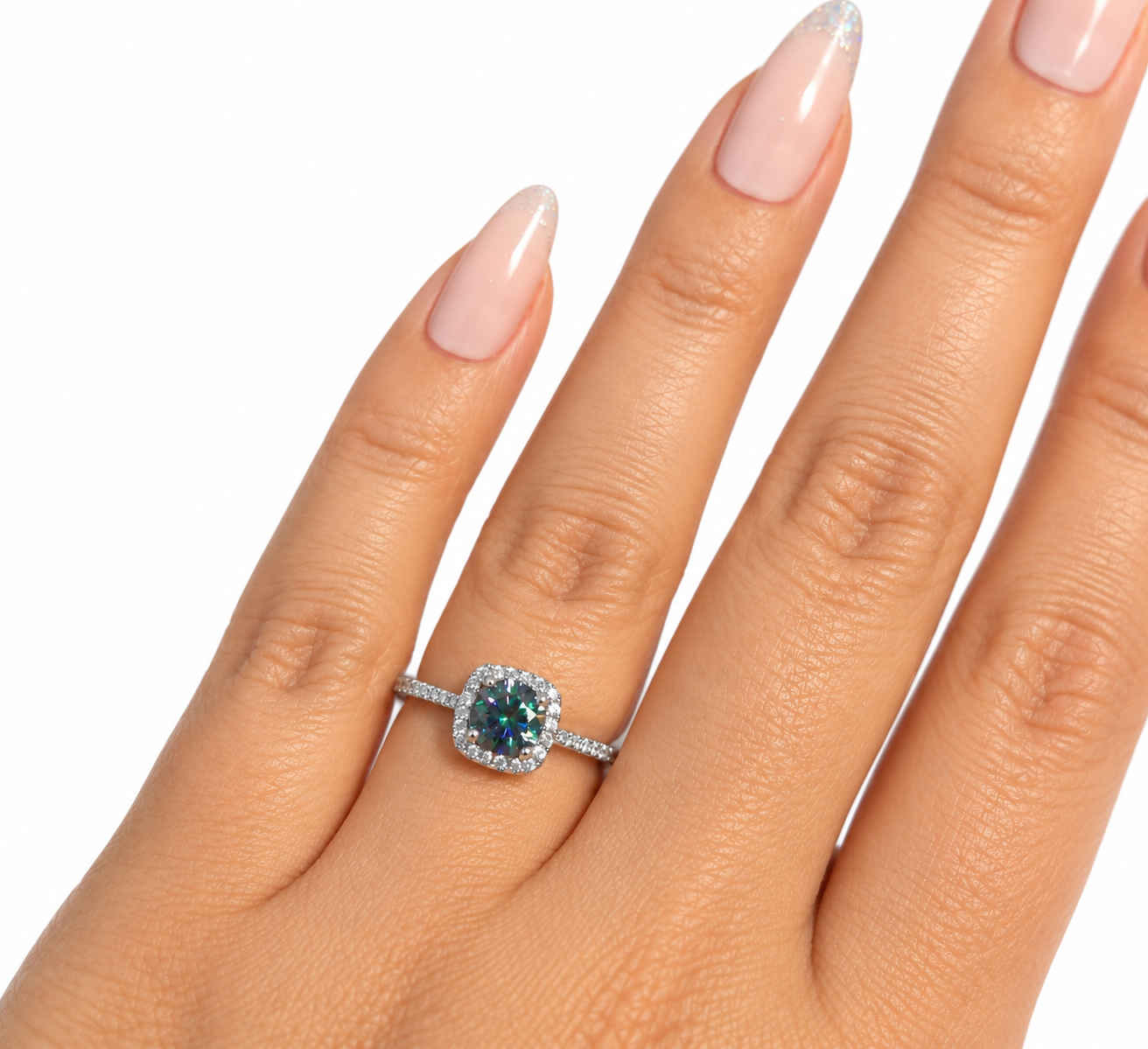 MIRELLA 1CT – Luxusní stříbrný prsten se zeleným moissanitem | ANU JEWELRY