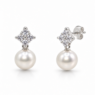 PEARL BLOSSOM – Luxusní stříbrné náušnice s moissanity a pravými sladkovodními perlami | ANU JEWELRY