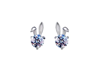 Roztomilé stříbrné náušnice "Zajíček" s moissanity (0.50 ct)